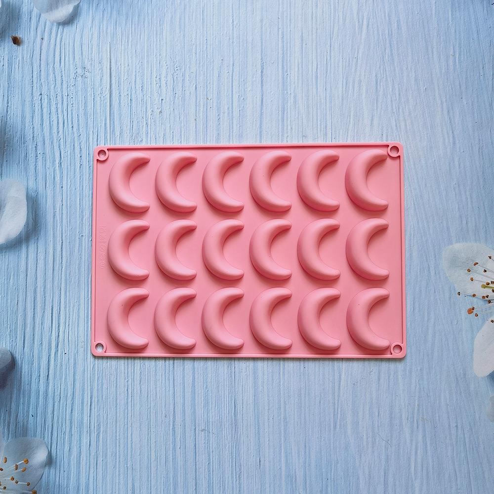 Crescent Moon Silicone Mold – Resin, Baking & Crafts