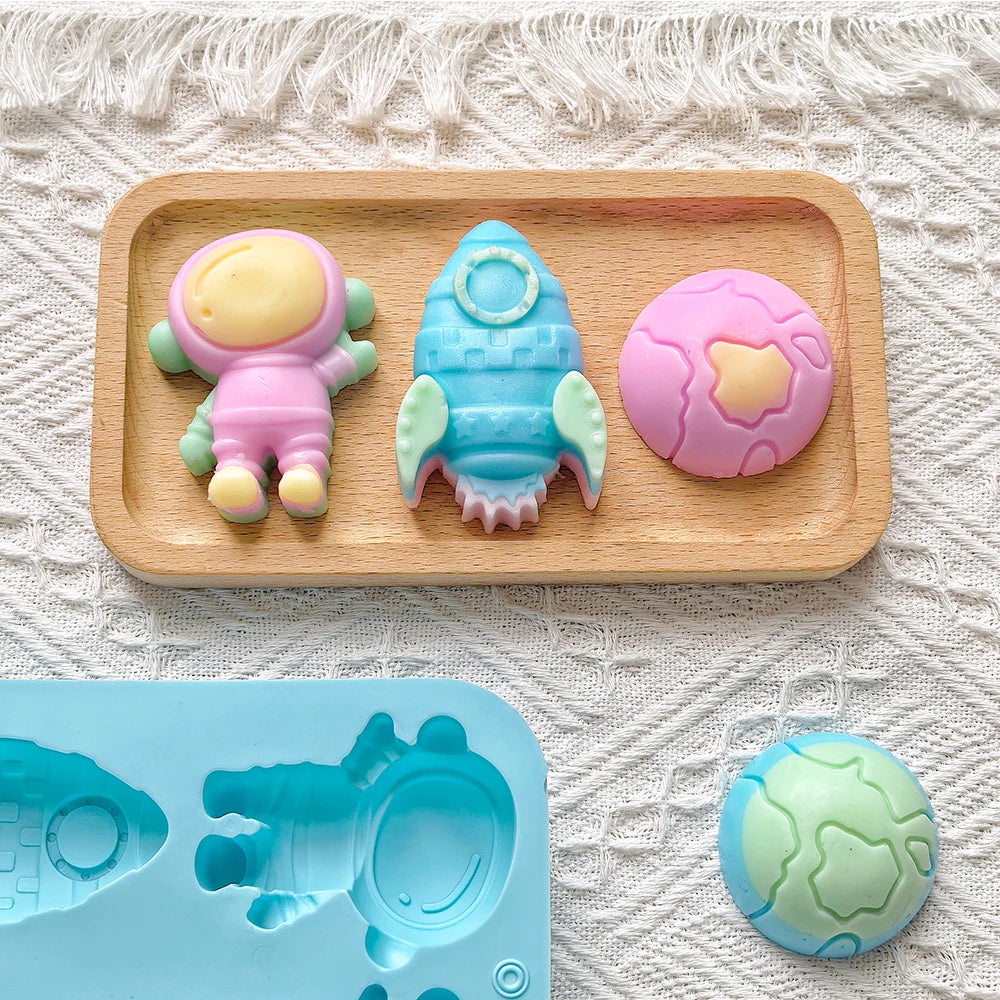 Space Silicone Mold | Rocket, Planet & Astronaut | Baking & Crafts