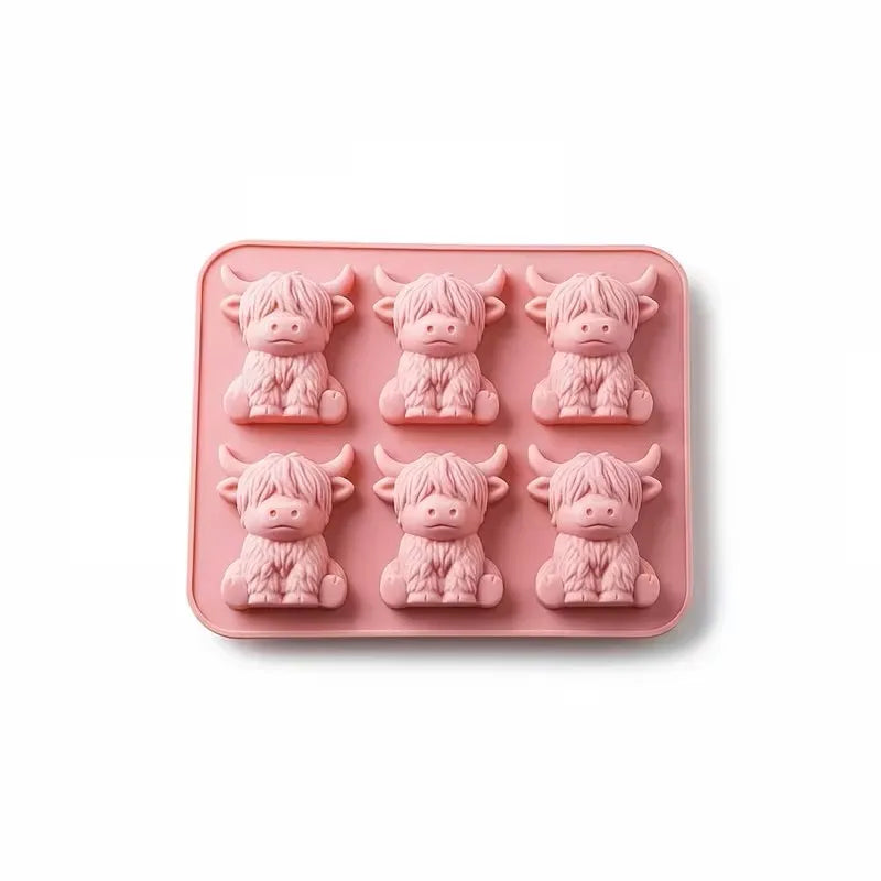 Highland Cow Silicone Mold – Ice Cubes, Chocolate & Crafts
