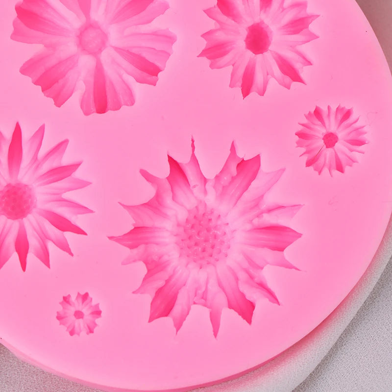 3D Silicone Flower Mold – Fondant, Chocolate & Resin