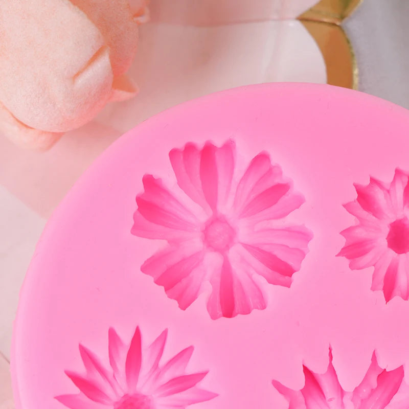 3D Silicone Flower Mold – Fondant, Chocolate & Resin